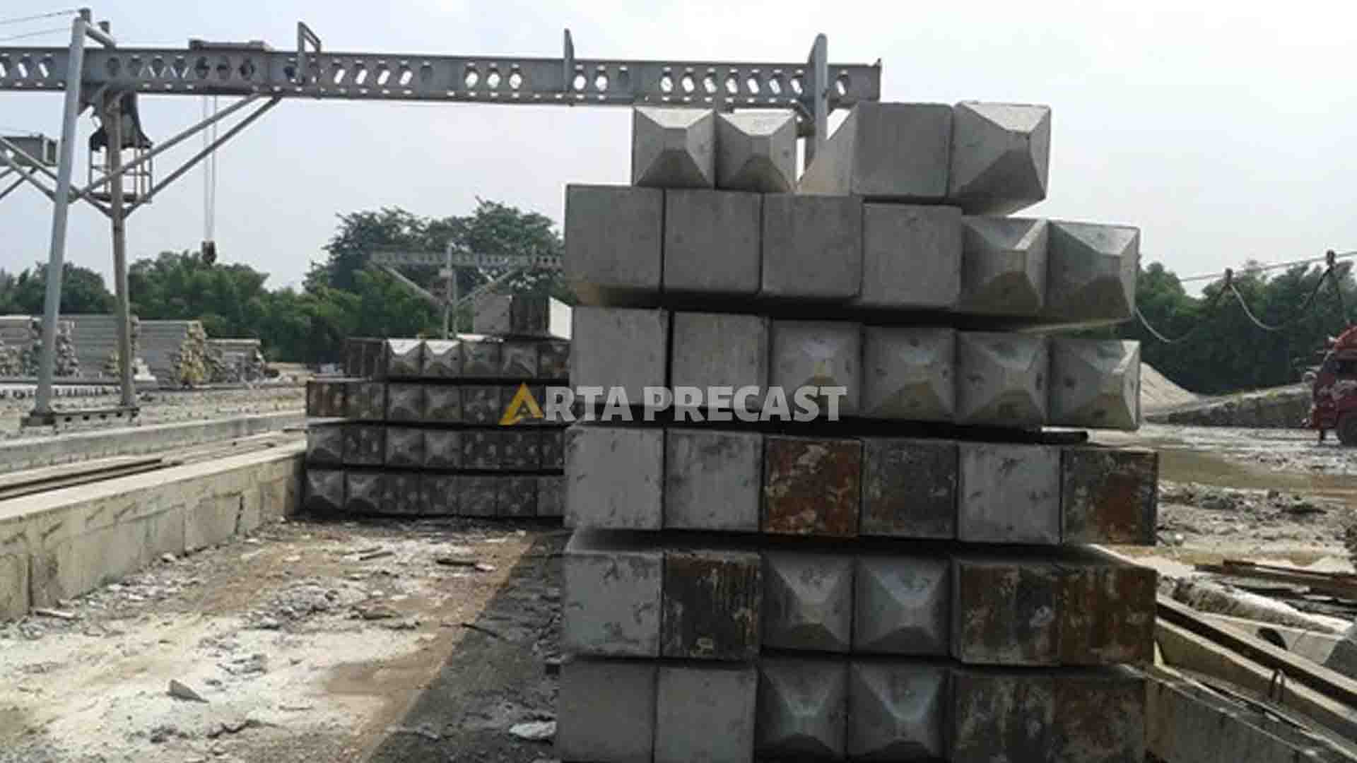 Material Mini Pile Beton