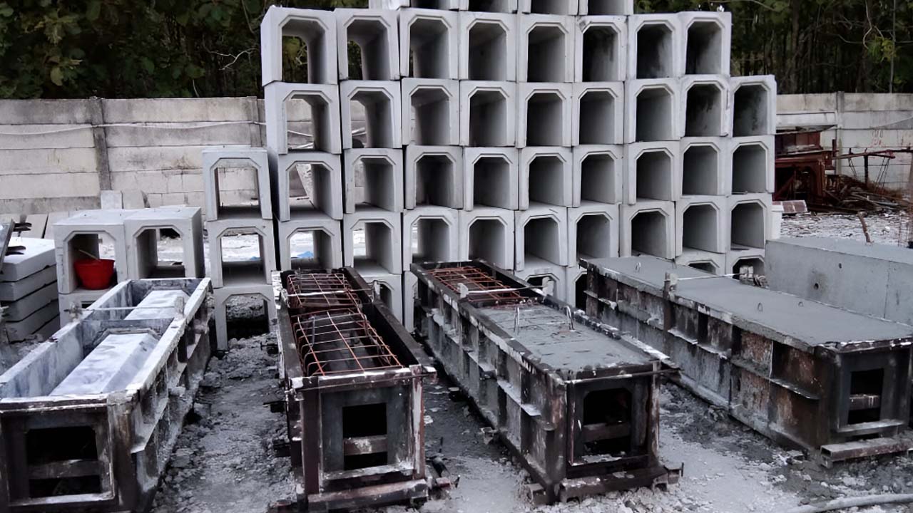 Pabrik U Ditch Beton